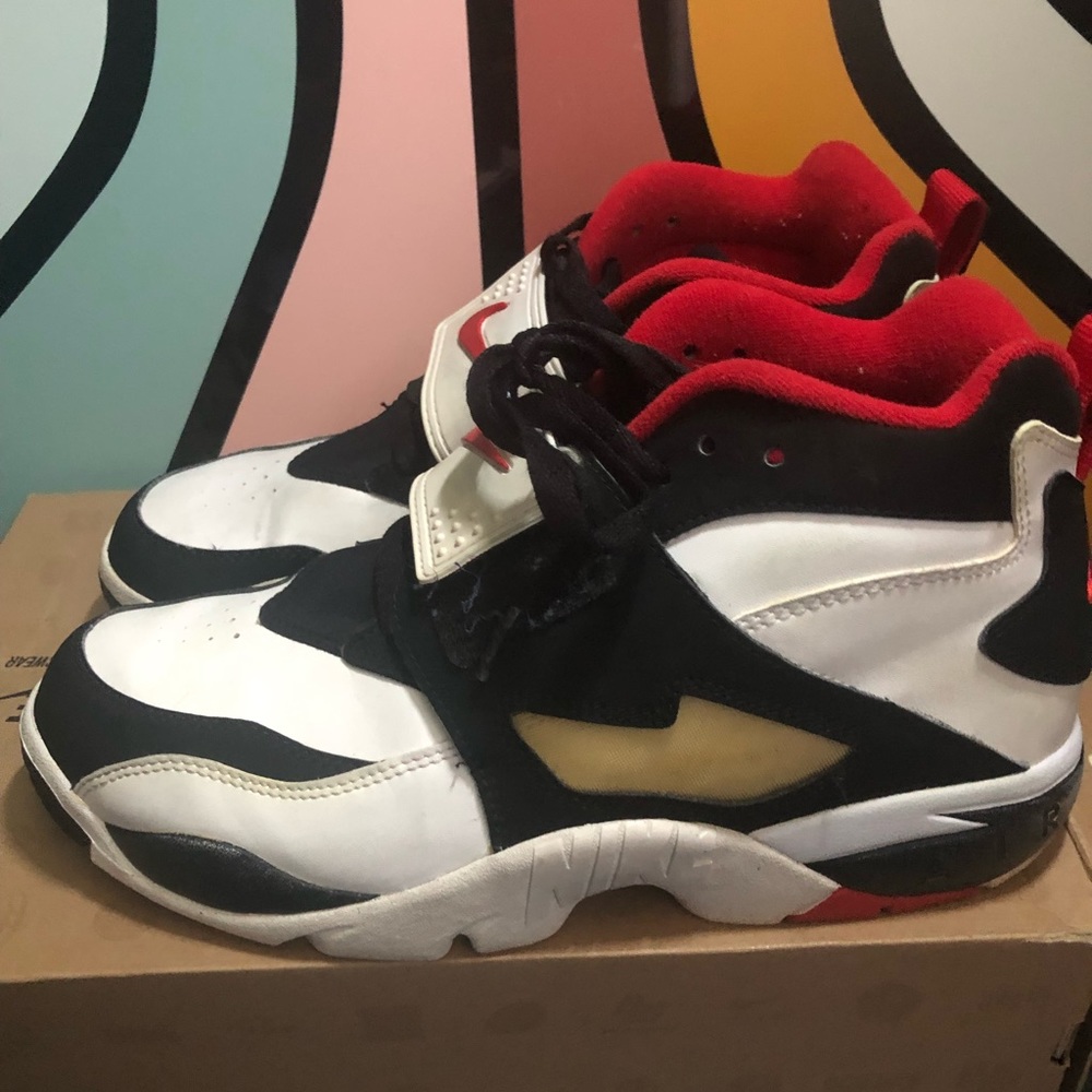 Mens retro ‘Deion Sanders’ 2010 release sneakers
